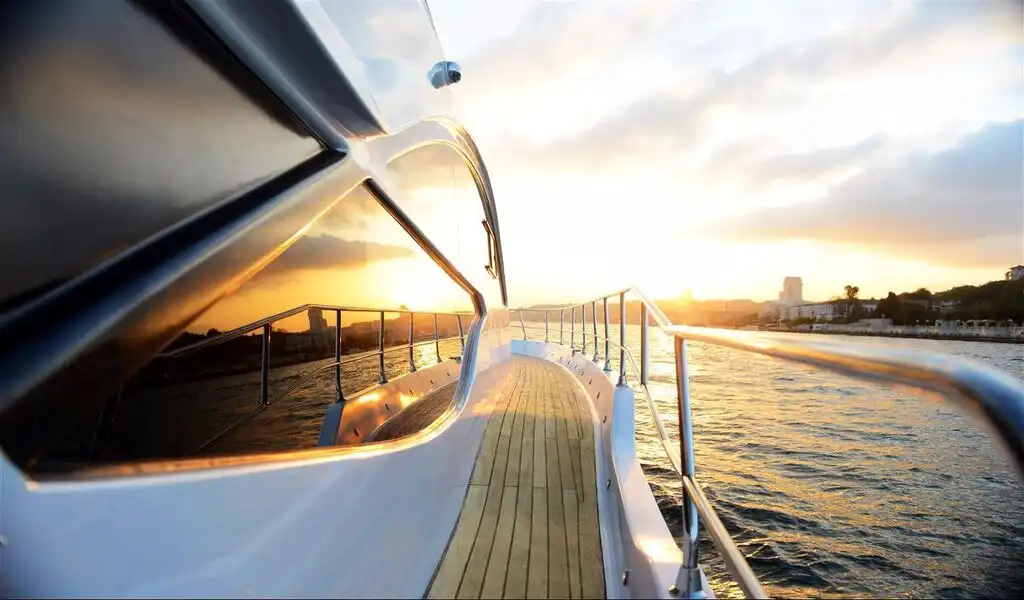 YACHT PRESTİGE İSTANBUL